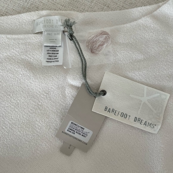 Barefoot Dreams Ombré Poncho (One Size) - Picture 2 of 2